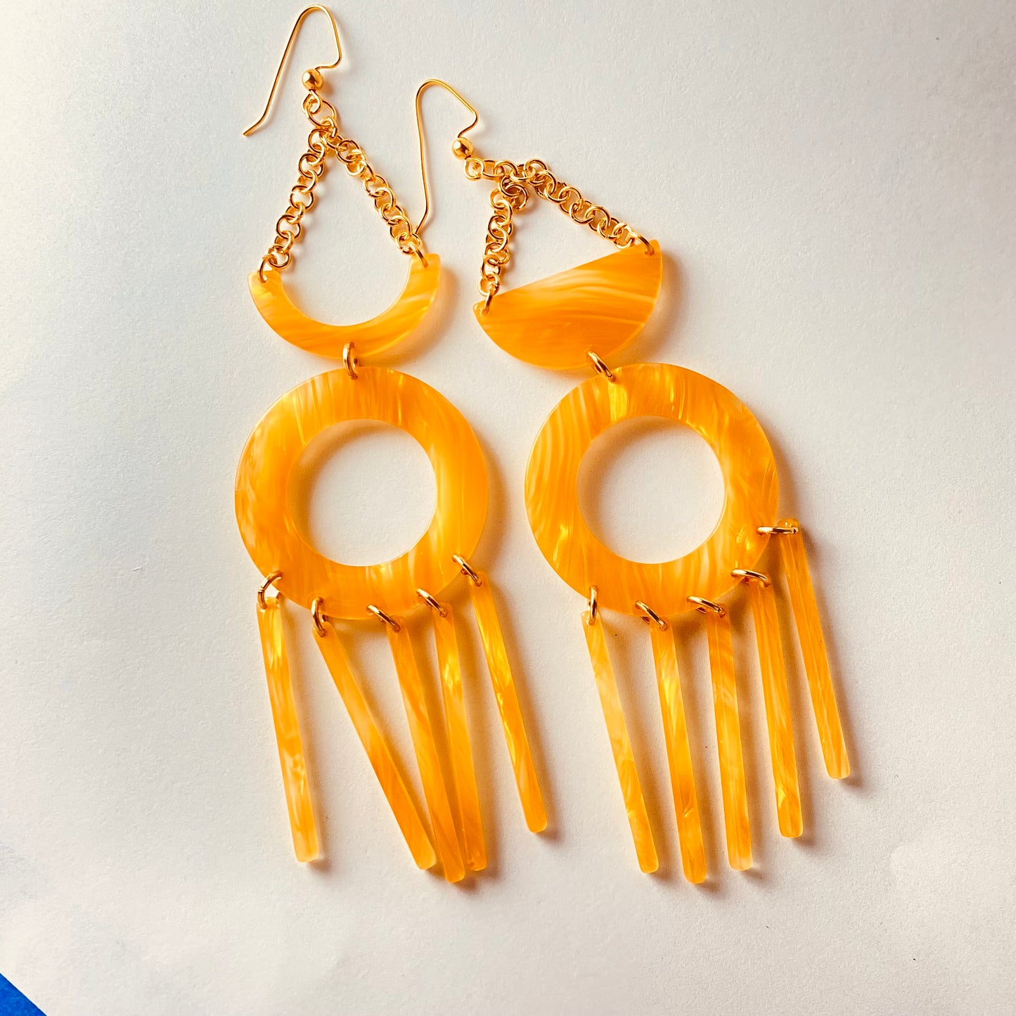 Honeycomb Chandelier Cousins with Rods